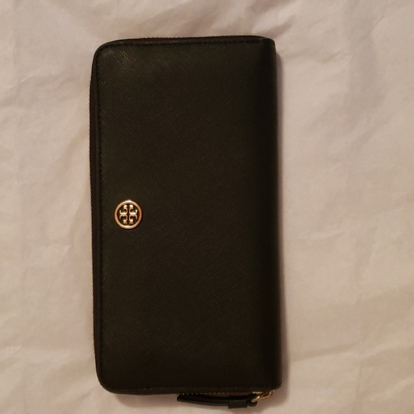 Tory Burch Robinson Continental Zip Around Wallet Black - Picture 3 of 10